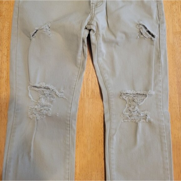 EUC Levi's 510 super skinny khaki color - Picture 4 of 5